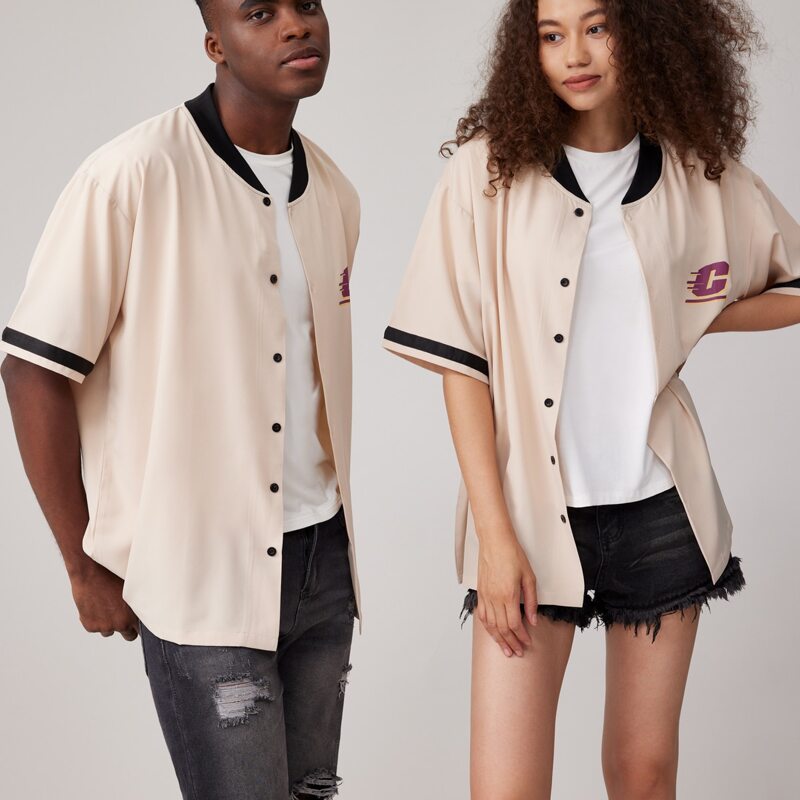 

Letter Graphic Shirt, Khaki