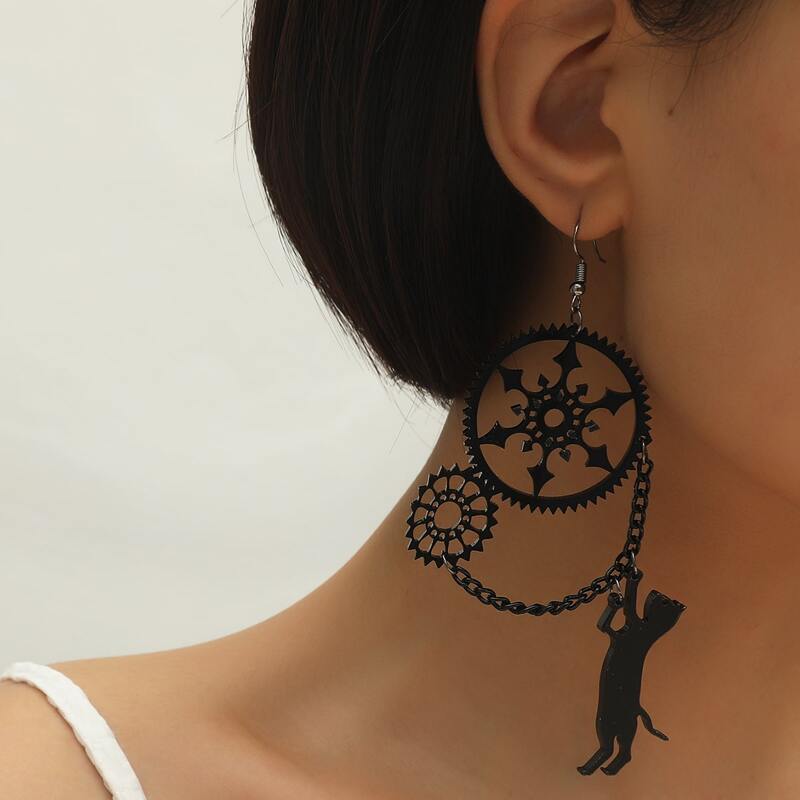 

Cat Drop Earrings, Black