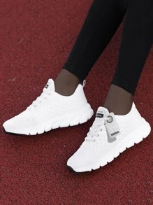 女士白色路跑步鞋帶字母拼貼和繫帶閉合 - 白色 - 查看 3