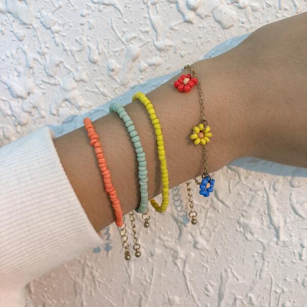 

4pcs Flower Decor Beaded Bracelet, Multicolor