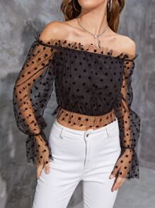 Blusa de lunares ribete con fruncido de hombros descubiertos de manga con volante de malla - Negro - Ver 1