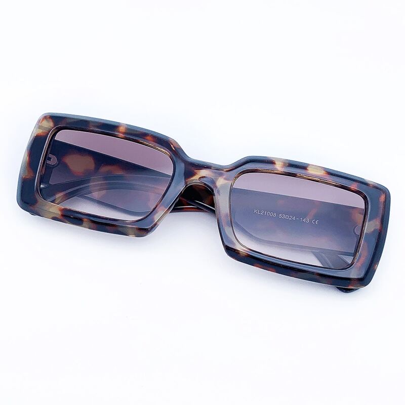 

Leopard Frame Sunglasses