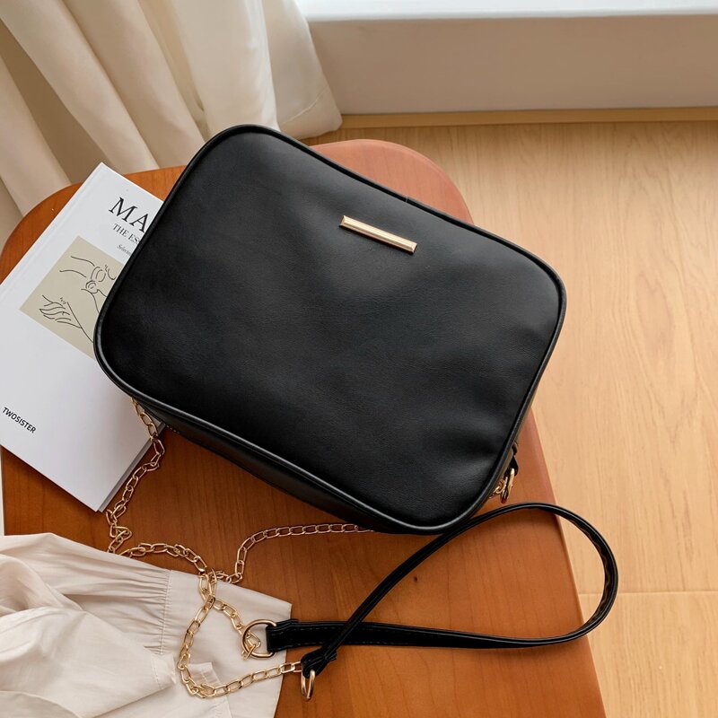 

Minimalist Crossbody Bag, Black