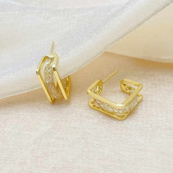 

Zircon Decor Earrings, Gold