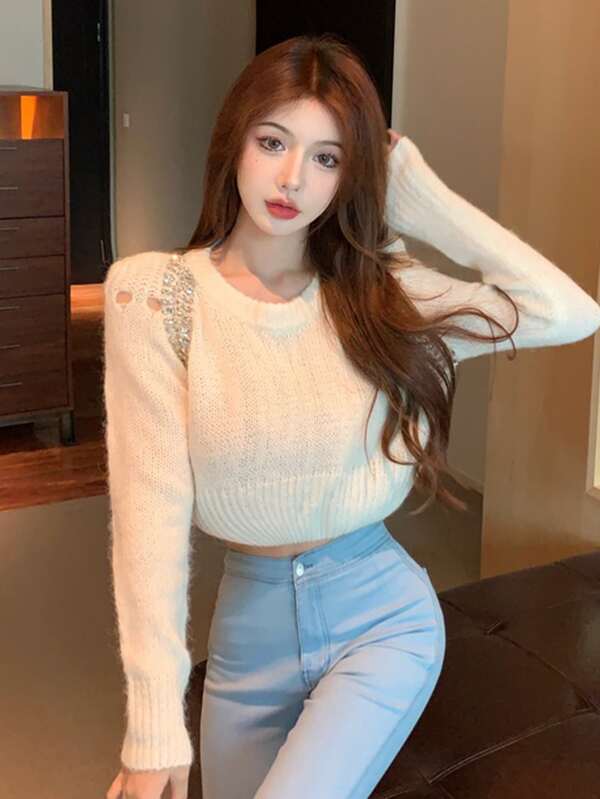 水鑽細節氣眼短款毛衣