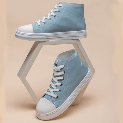 Minimalist Lace-up Front Canvas Shoes