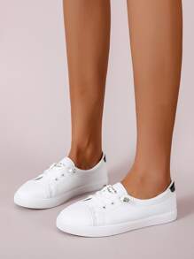 Women's Plus Size Fashion White Sneakers, Versatile Heart Decor Casual Sports Shoes, Spring New Arrival - White - View 2