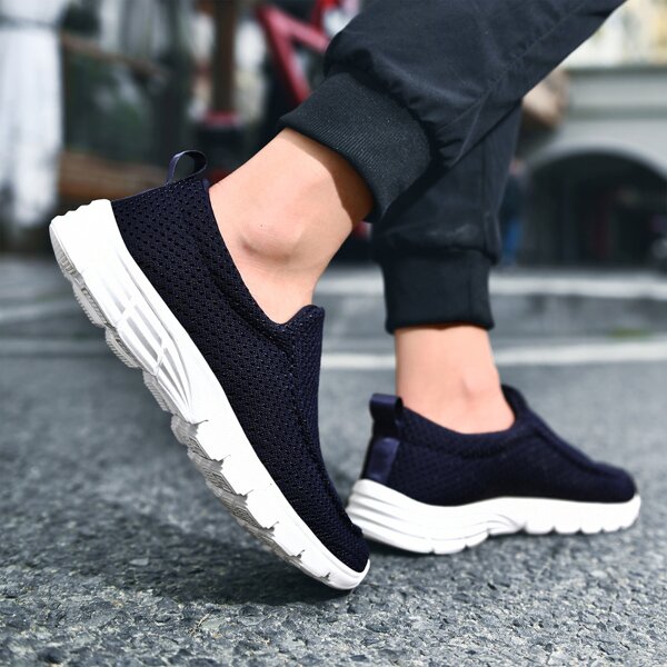 

Minimalist Trim Detail Slip On Sneakers, Blue