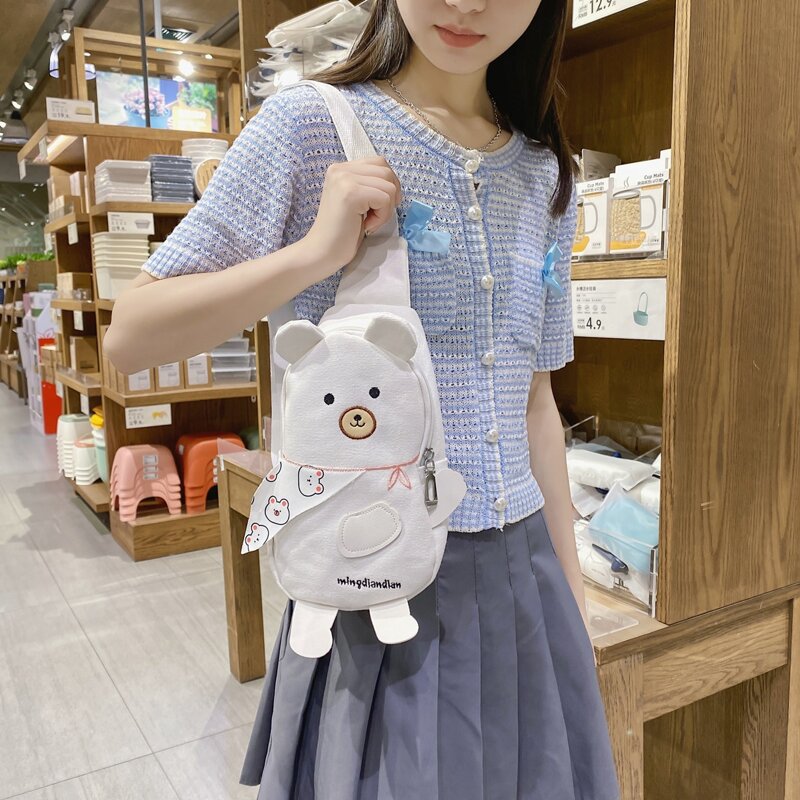 

Bear Graphic Sling Bag, White