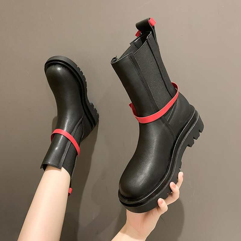 

Minimalist Slip On Boots, Black
