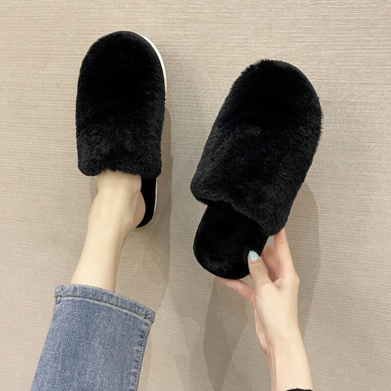 

Minimalist Fluffy Slippers, Black