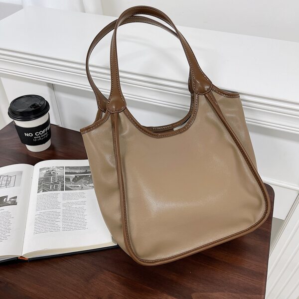 

Contrast Binding Tote Bag, Khaki