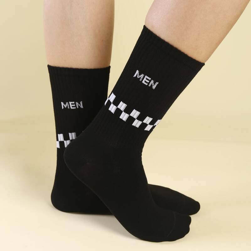 

Guys Letter Graphic Crew Socks, Multicolor