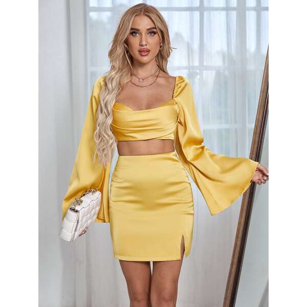 

Короткий топ и юбка, Жёлтые