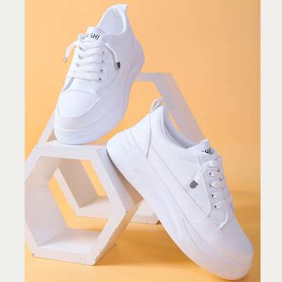 Minimalist Lace Up Front Skate Shoes