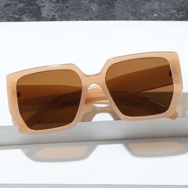 

Square Frame Sunglasses