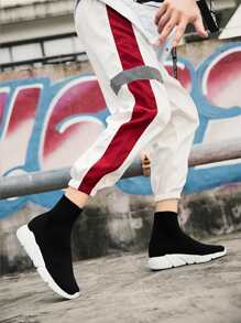 Men's Running Shoes For Road - Black - View 5