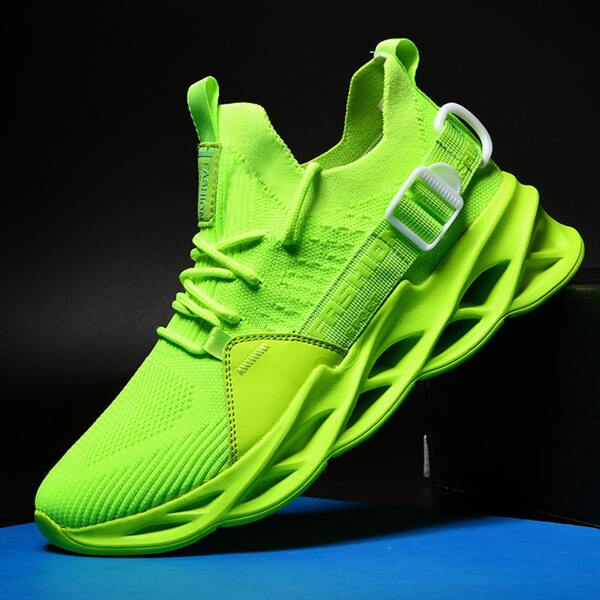 

Men Letter Graphic Breathable Running Shoes, Green
