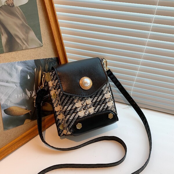 

Stitch Detail Chain Decor Square Bag, Black