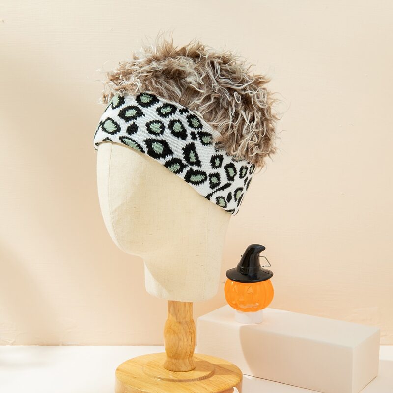 

Guys Leopard Pattern Wig Decor Knit Hat, Brown