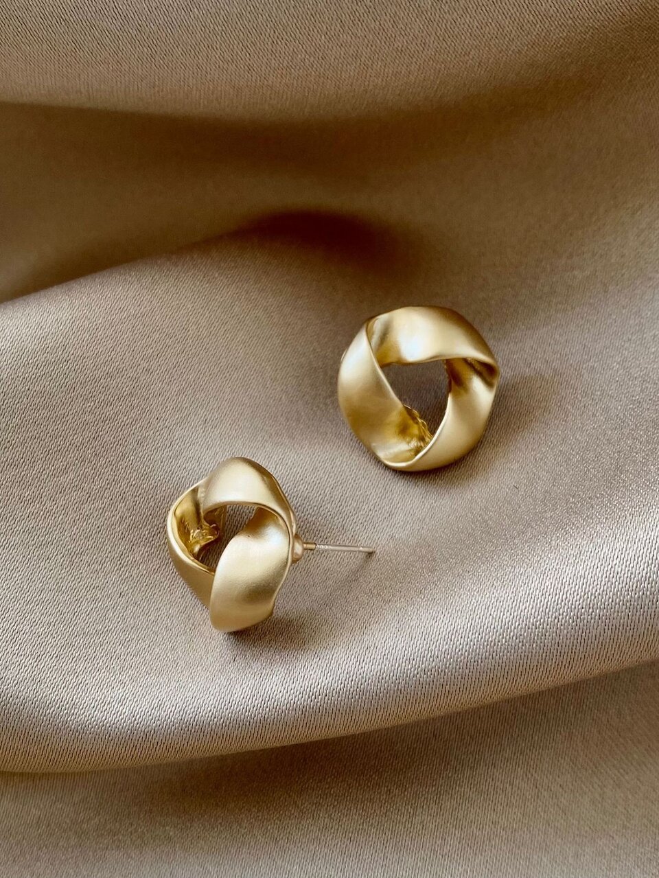 Twist Geo Stud Earrings