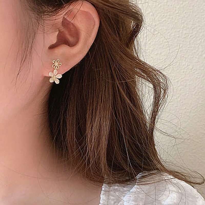 

Rhinestone Decor Earrings, Gold