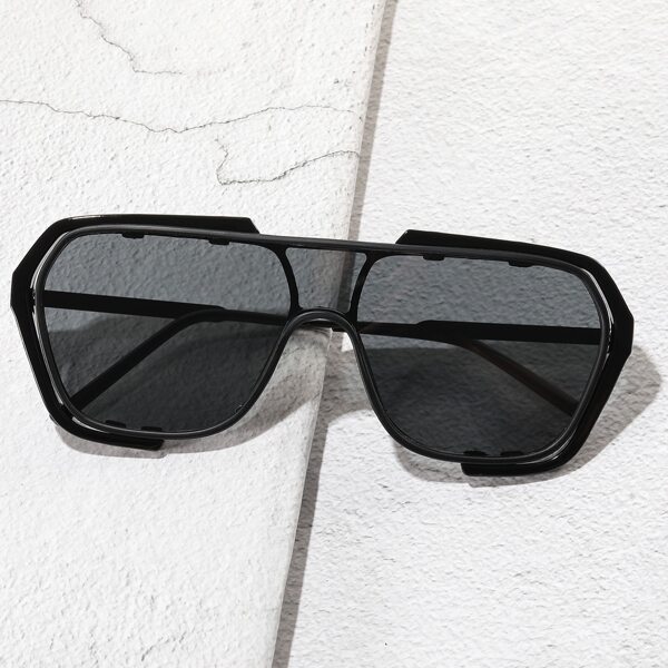 

Men Flat Top Sunglasses, Grey
