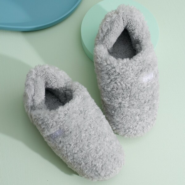 

Men Fuzzy Slip On Slippers, Light grey