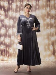 Đầm Plus Size Nghề thêu Đồ họa Khiêm tốn - Màu xám đen - Xem 6