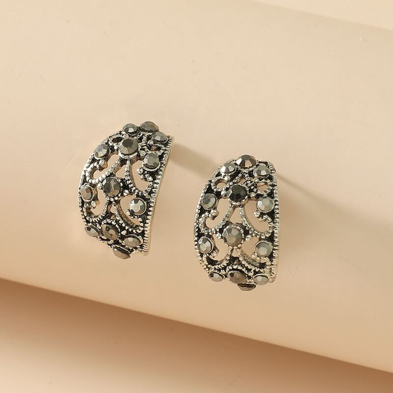 

Rhinestone Decor Stud Earrings, Gun black