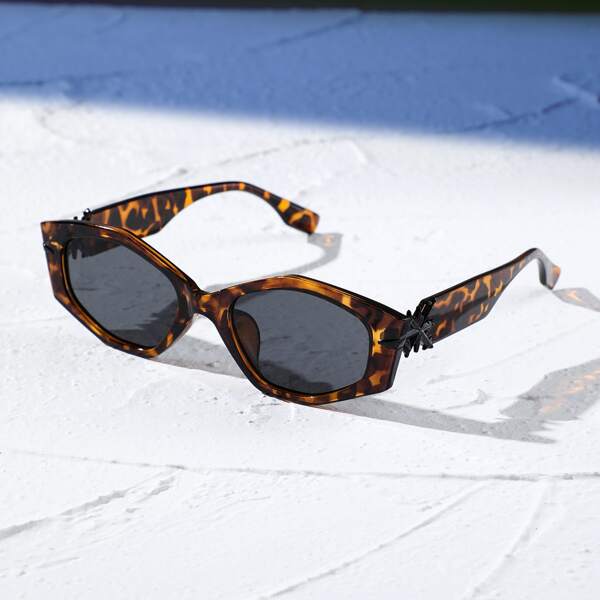 

Tortoiseshell Frame Sunglasses