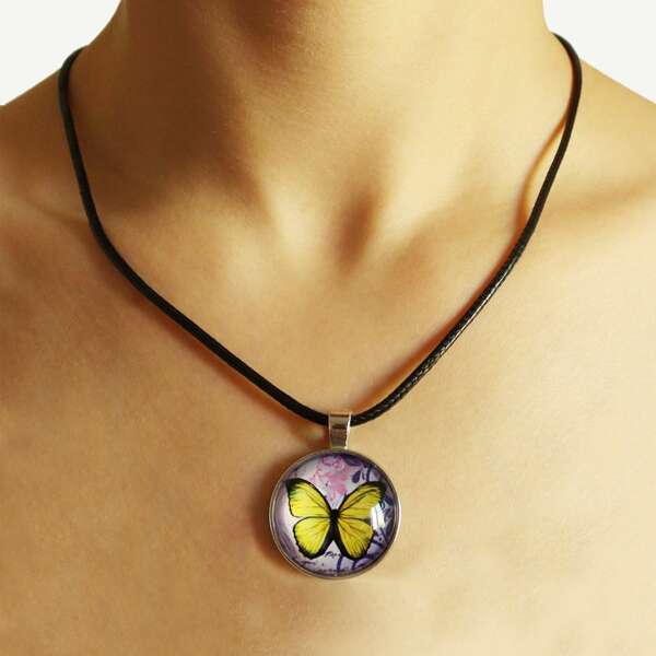 

Kids Butterfly Print Round Charm Necklace, Multicolor