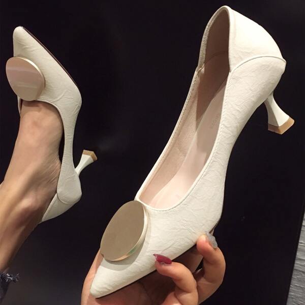 

Round Decor Mid Heeled Court Heels, Beige