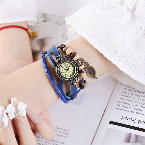 

Vintage Round Pointer Wrap Quartz Watch