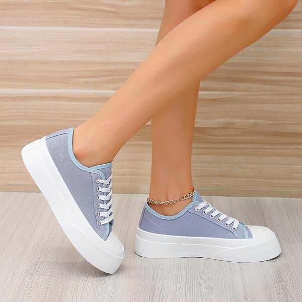 

Two Tone Lace-up Front Skate Shoes, Blue