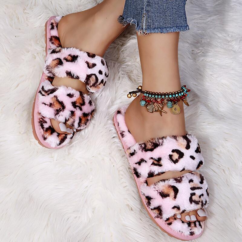 

Leopard Graphic Fluffy Slippers, Multicolor
