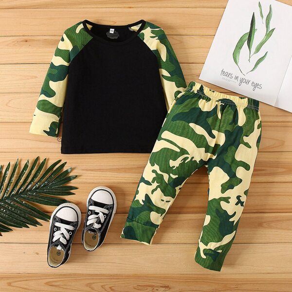 

Toddler Boys Camo Print Raglan Sleeve Top & Sweatpants, Multicolor