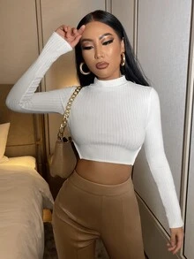 SHEIN Unity 素色小立領帶鏈子短款T恤 - 白色 - 查看 2