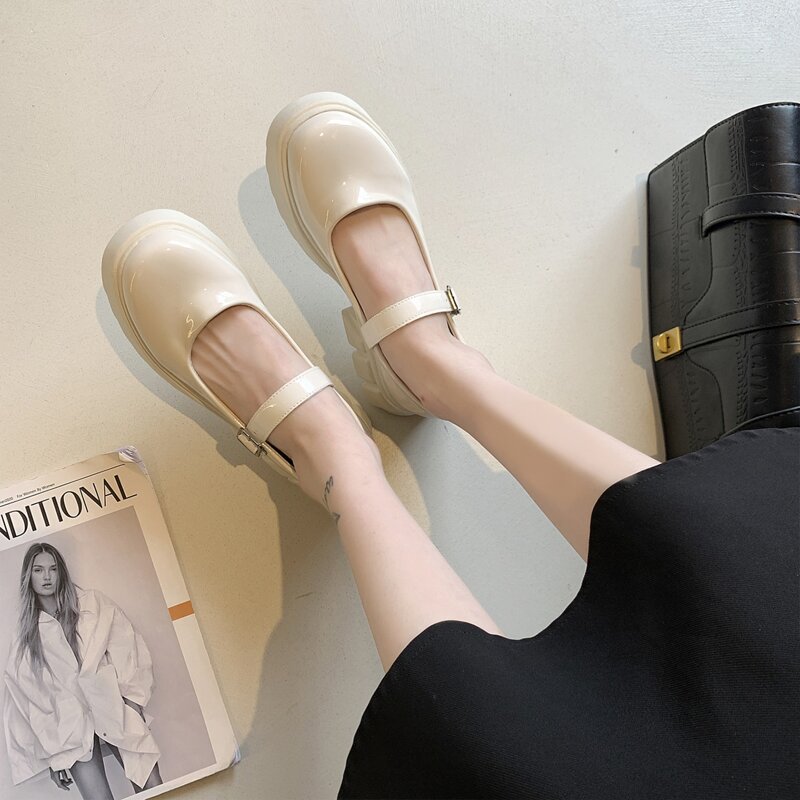 

Minimalist Mary Jane Pumps, Beige