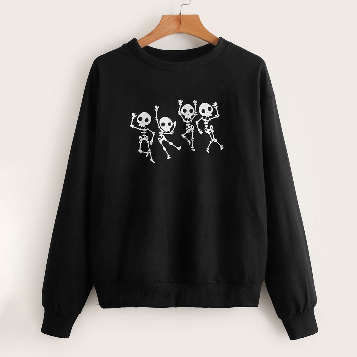 

Skull Graphic Sweatshirt, Black