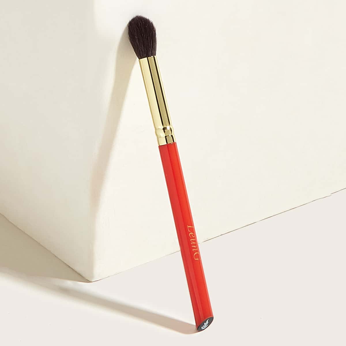 

1pc Makeup Brush, Red