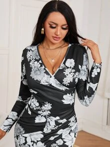 Modelyn Vestido con estampado floral fruncido lateral bajo asimétrico - Blanco y Negro - Ver 3