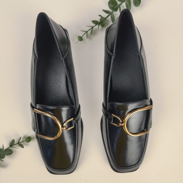

Minimalist Buckle Decor Flat Loafers, Black
