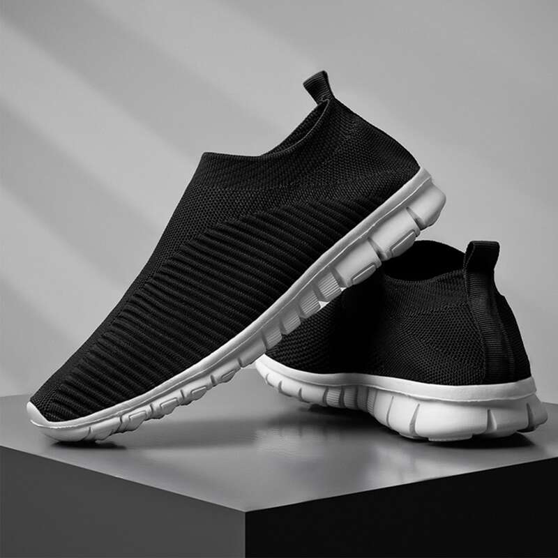 

Guys Minimalist Slip On Knit Sneakers, Black