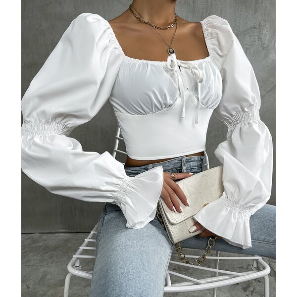

Square Neck Knotted Front Ruched Flounce Sleeve Crop Blouse, White