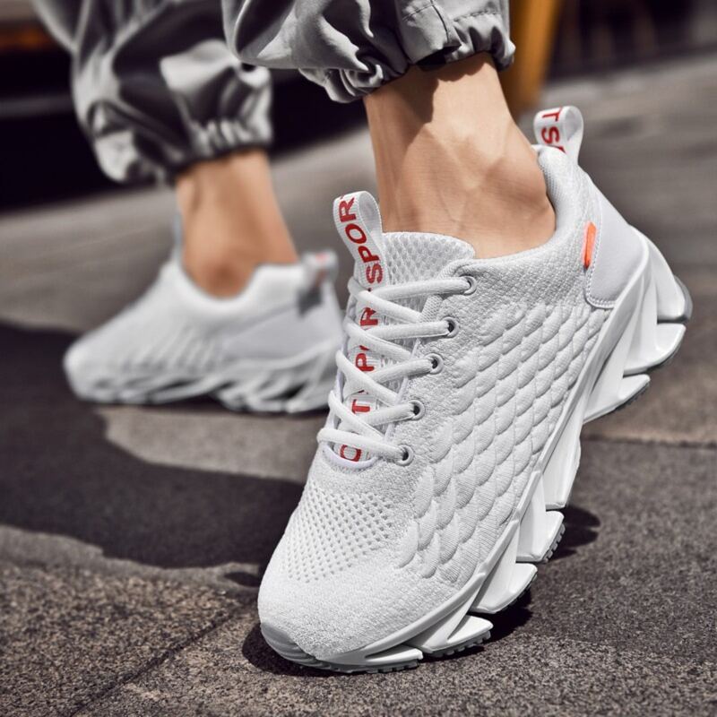 

Guys Letter Graphic Lace Up Front Sports Shoes, White