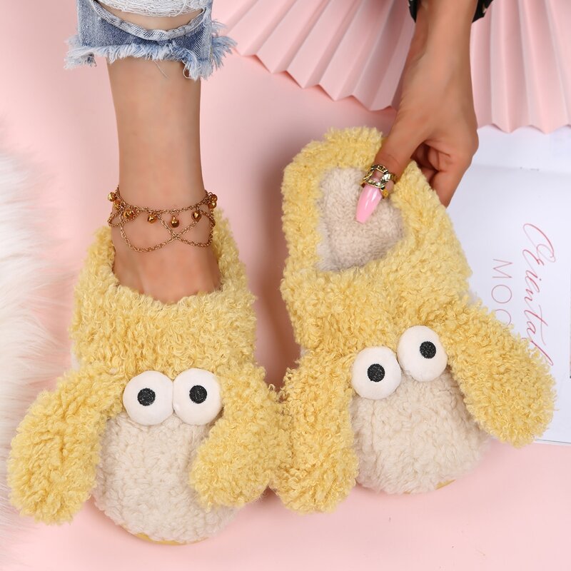 

Cartoon Graphic Slippers, Yellow