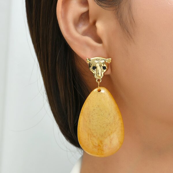 

Animal Head Decor Drop Earrings, Yellow