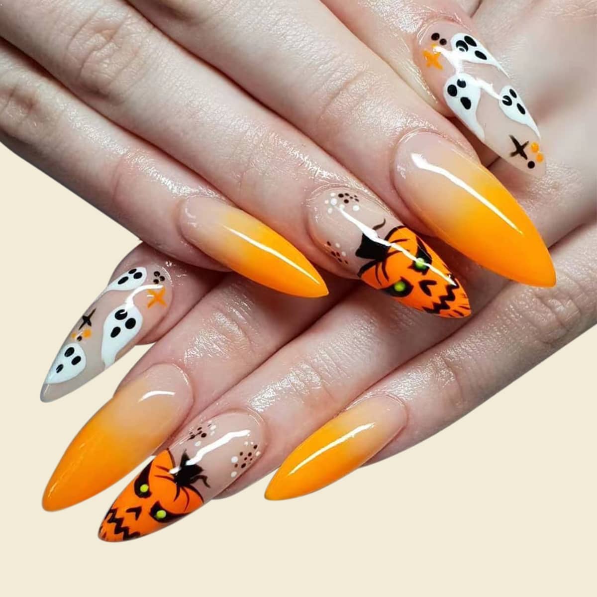 

24pcs Halloween Cartoon Graphic Fake Nail & 1sheet Tape & 1pc Nail File, Orange