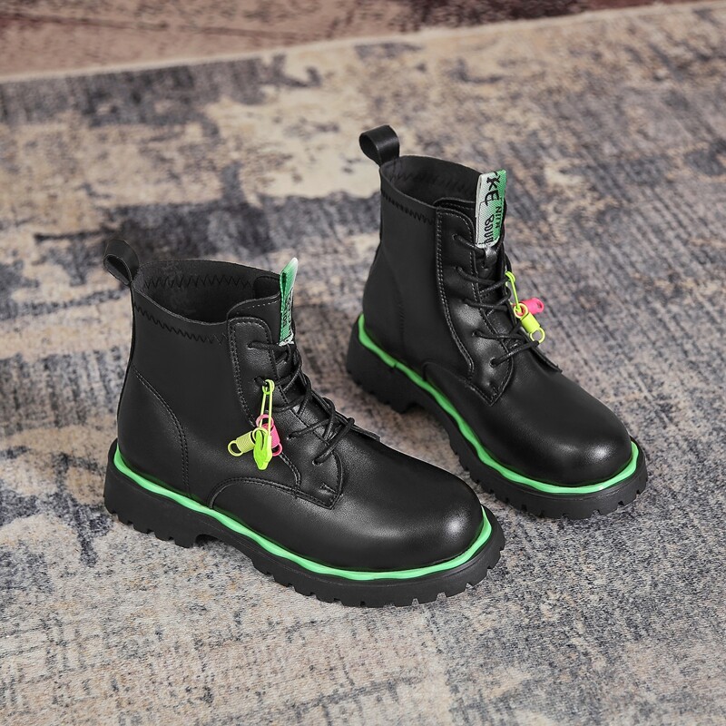 

Pin Decor Combat Boots, Multicolor
